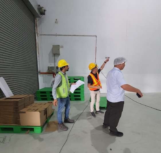 Ryzen engineers at work — on-site delivery photo